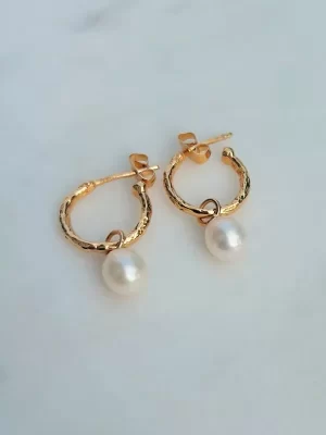 Rugged Half hoop Gold Plated Pearl Earring